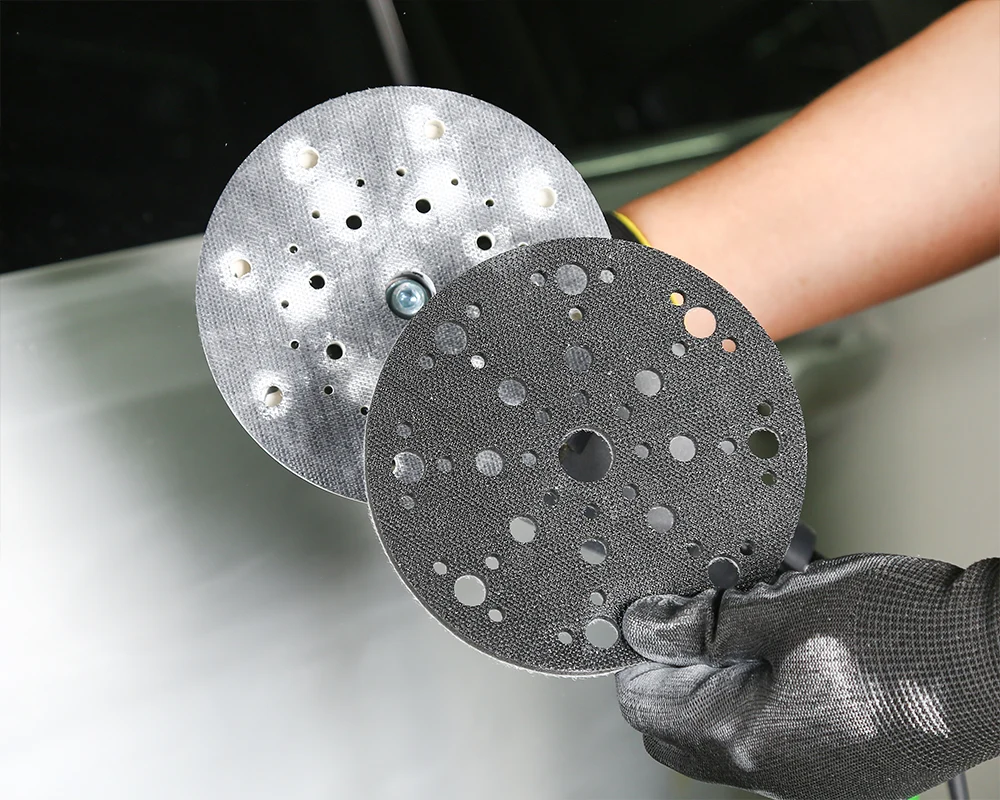 وہاں کس طرح کے پالش کرنے والی رگڑیاں ہیں؟